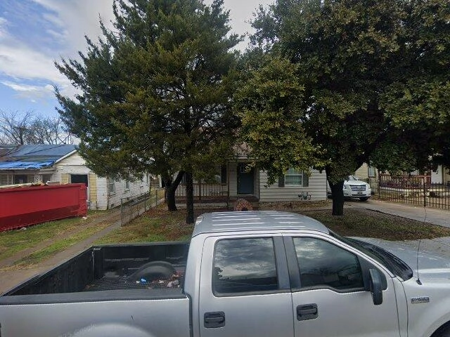 House image located at Dallas, TX 75211