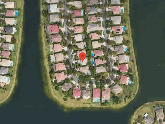 House image located at Hollywood, FL 33027