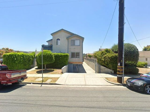 House image located at Inglewood, CA 90302