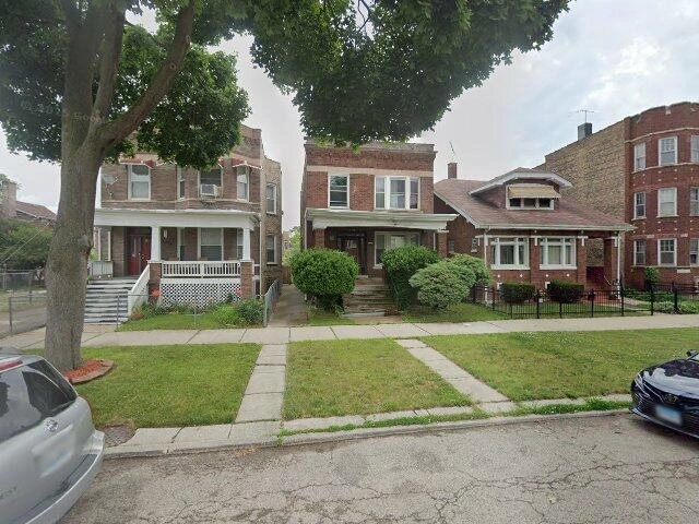 House image located at Chicago, IL 60628