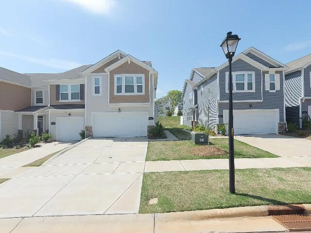 House image located at Charlotte, NC 28269