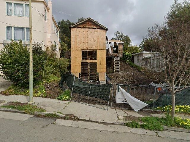 House image located at Oakland, CA 94610