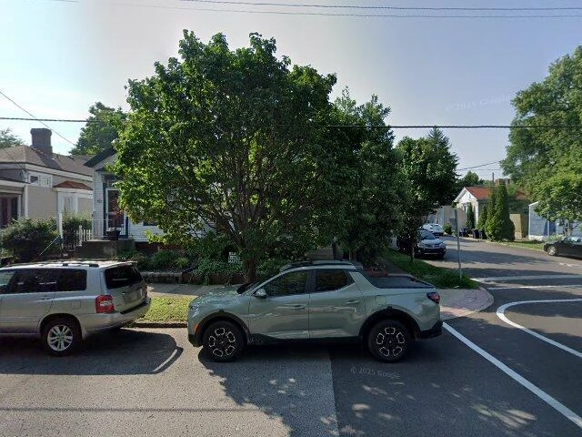 House image located at Louisville, KY 40204