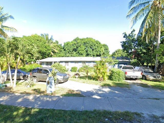 House image located at Miami, FL 33157