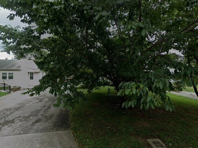 House image located at Louisville, KY 40218
