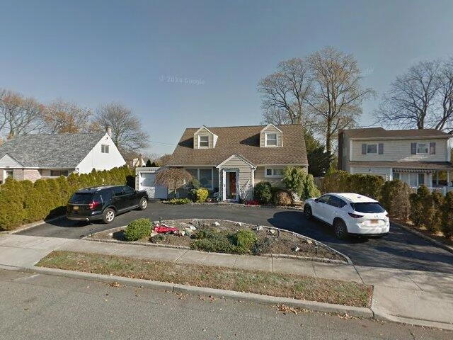 House image located at Oceanside, NY 11572