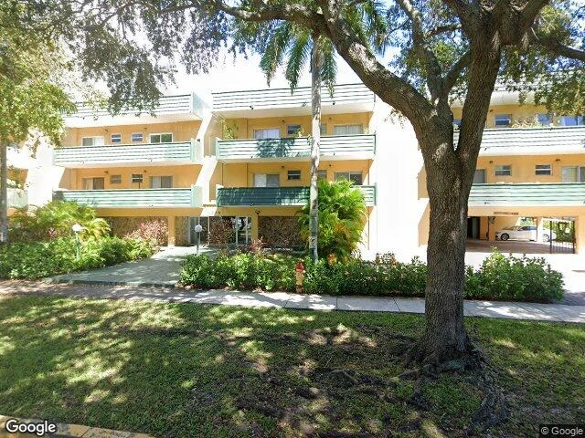 House image located at Miami, FL 33181