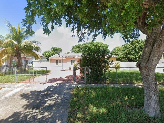 House image located at Miami, FL 33168