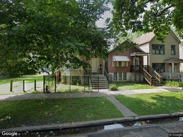 House image located at Chicago, IL 60609