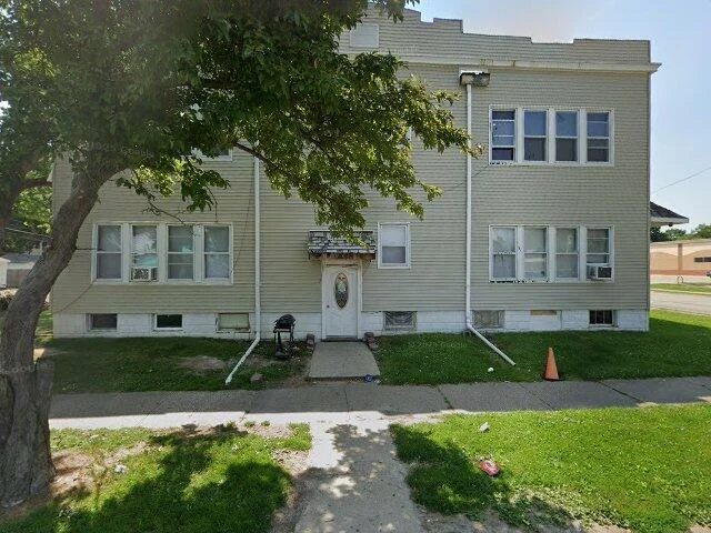 House image located at Rock Island, IL 61201