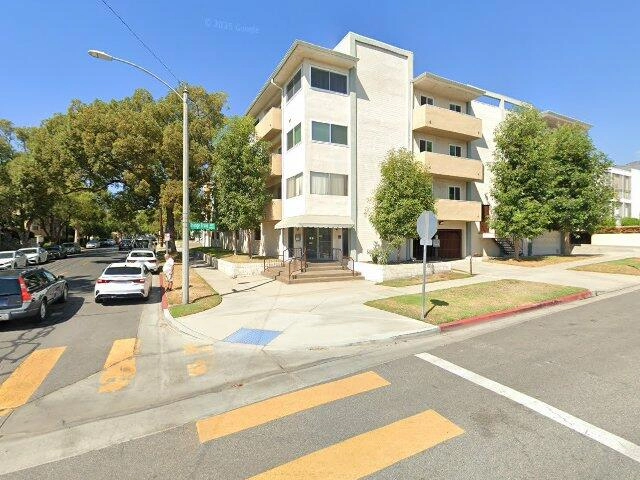 House image located at Burbank, CA 91501