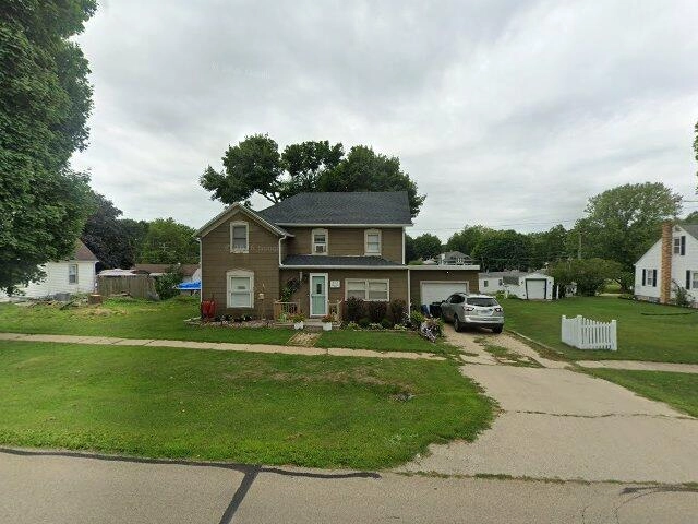 House image located at Davis, IL 61019