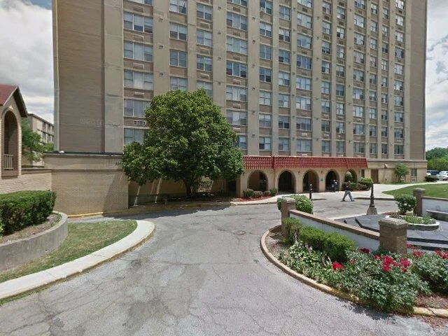 House image located at Chicago, IL 60652