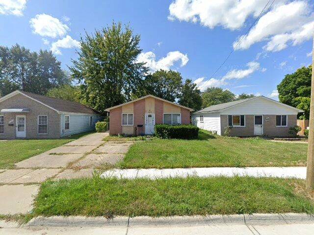 House image located at Warren, MI 48089