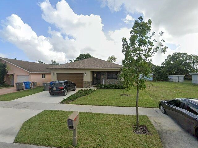 House image located at Hollywood, FL 33023