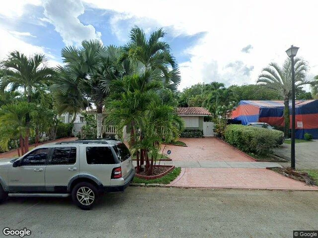 House image located at Miami, FL 33144