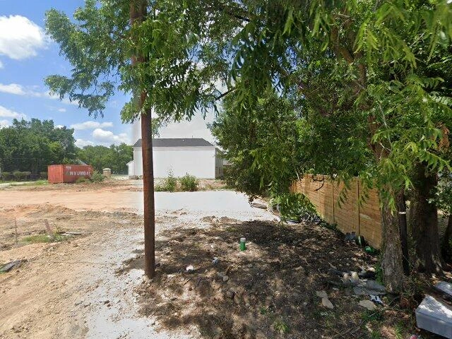 House image located at Houston, TX 77021