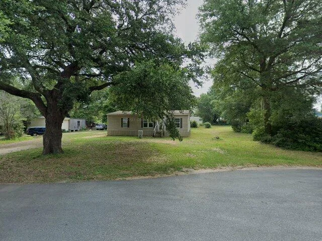 House image located at Milton, FL 32571