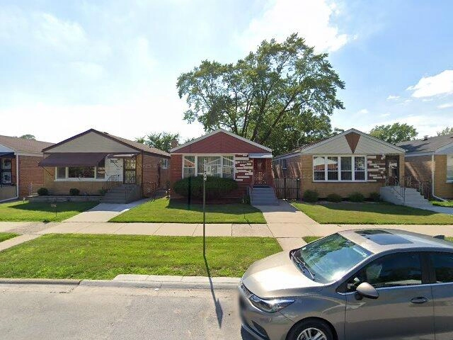 House image located at Riverdale, IL 60827