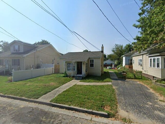 House image located at Pennsville, NJ 08070
