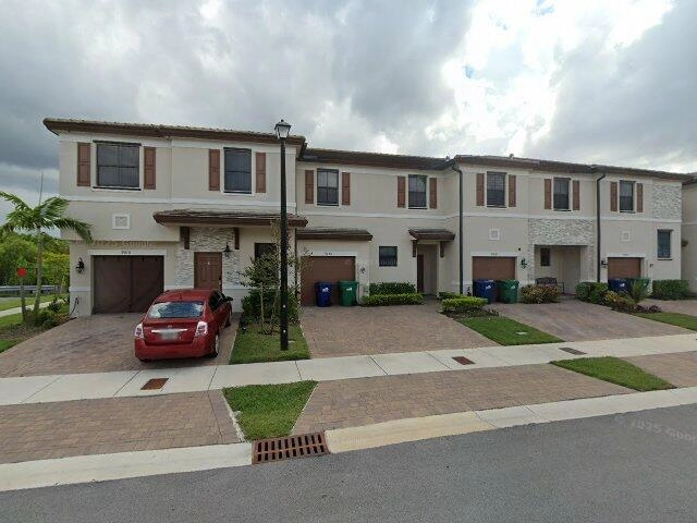 House image located at Miami, FL 33190
