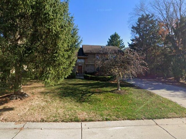 House image located at Farmington, MI 48331