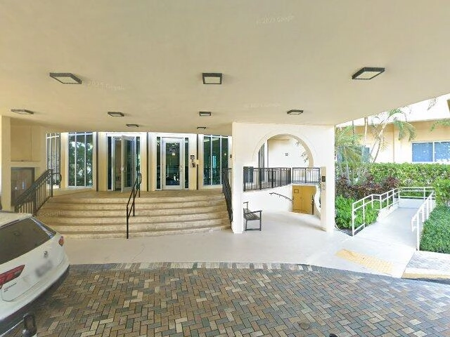 House image located at Hollywood, FL 33019