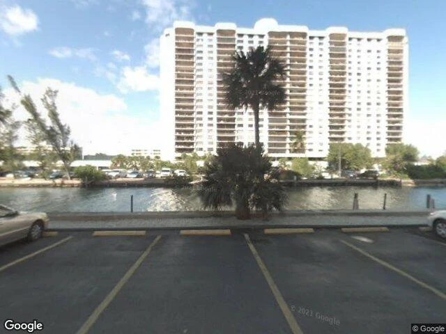 House image located at Miami, FL 33181