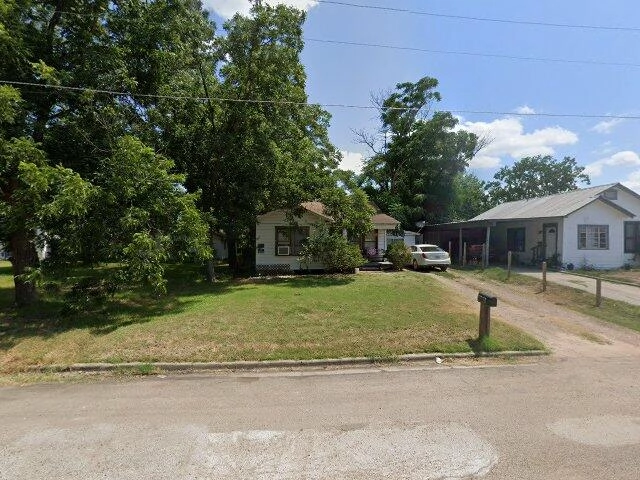 House image located at Cuero, TX 77954