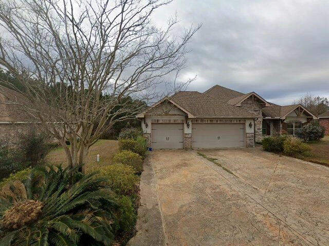 House image located at Gulfport, MS 39503