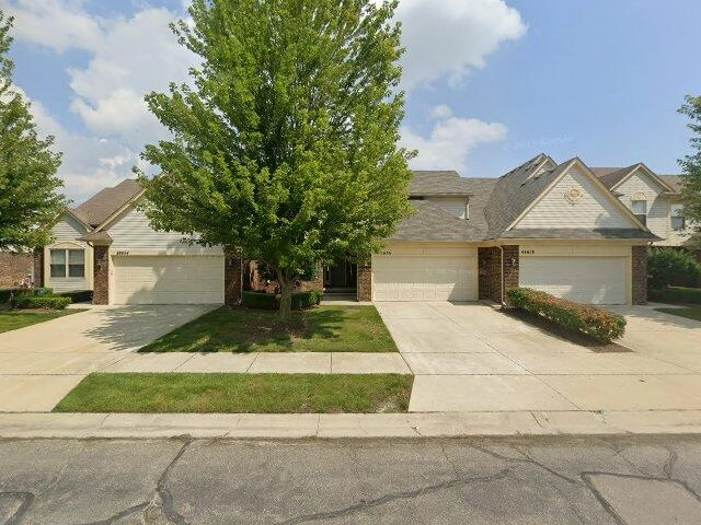 House image located at Macomb, MI 48044