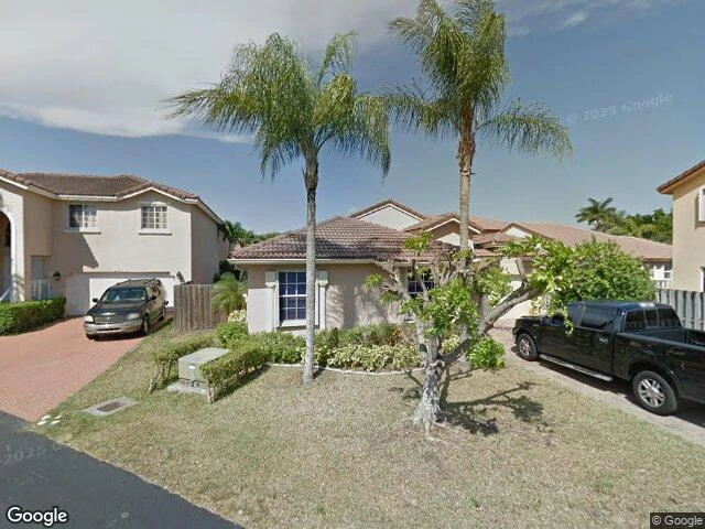 House image located at Miami, FL 33196
