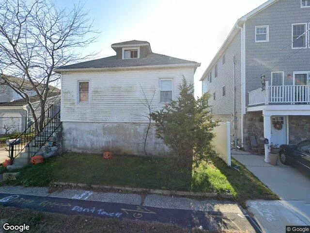 House image located at Island Park, NY 11558