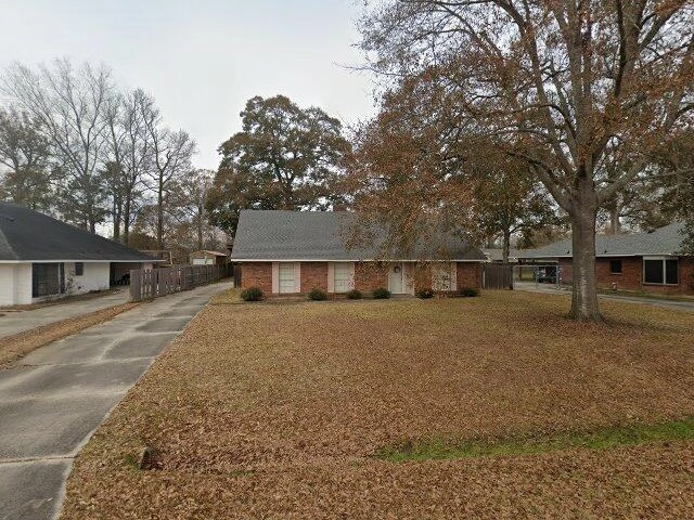 House image located at Pride, LA 70770