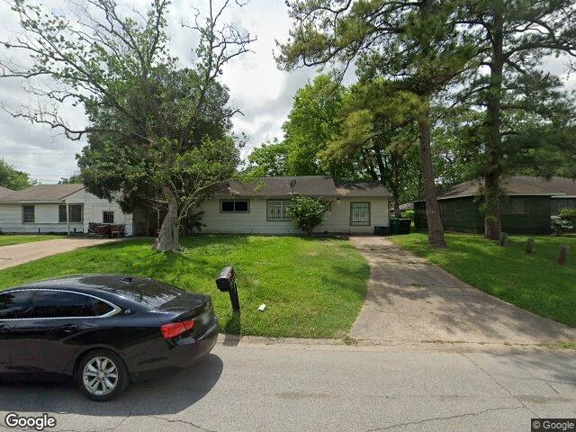 House image located at Houston, TX 77016