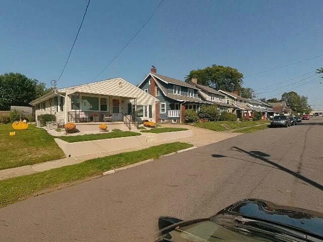 House image located at Canton, OH 44709