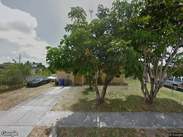 House image located at Hollywood, FL 33023