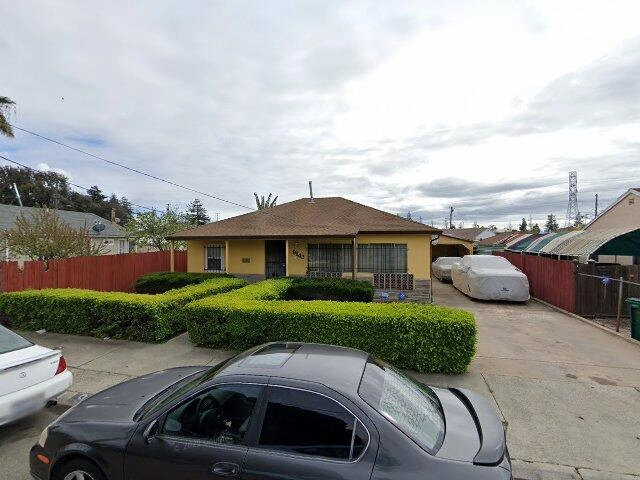House image located at Oakland, CA 94603