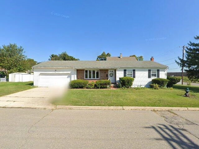 House image located at Paulsboro, NJ 08066