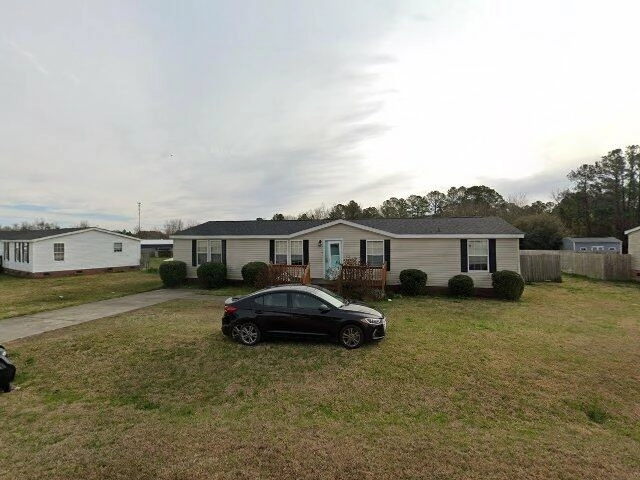 House image located at Maysville, NC 28555