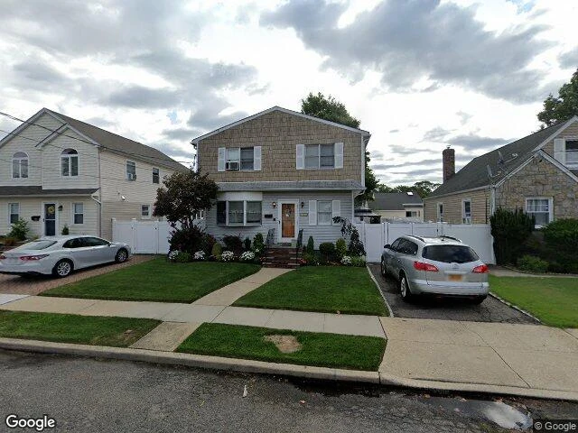 House image located at Franklin Square, NY 11010