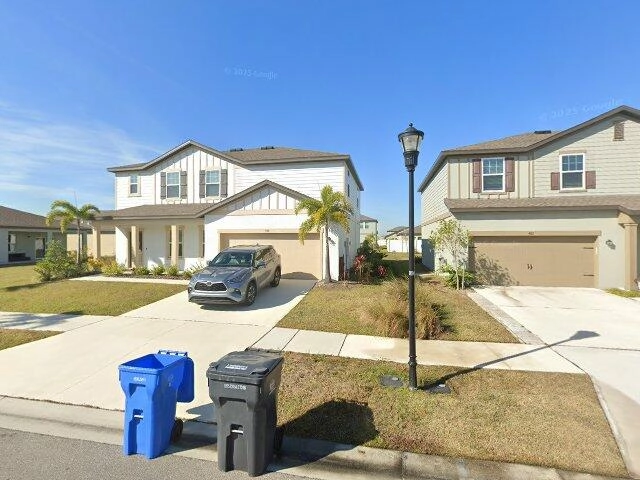 House image located at Ruskin, FL 33570