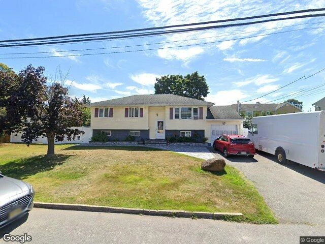 House image located at Lindenhurst, NY 11757