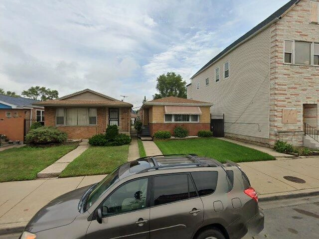 House image located at Davenport, IA 52806