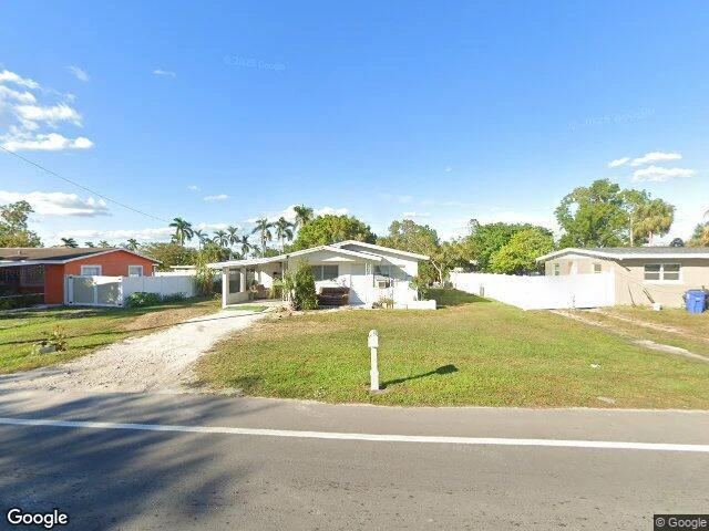 House image located at Fort Myers, FL 33916