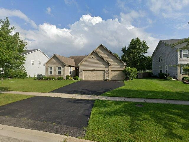 House image located at Round Lake, IL 60073