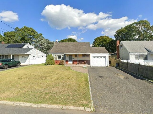 House image located at North Babylon, NY 11703