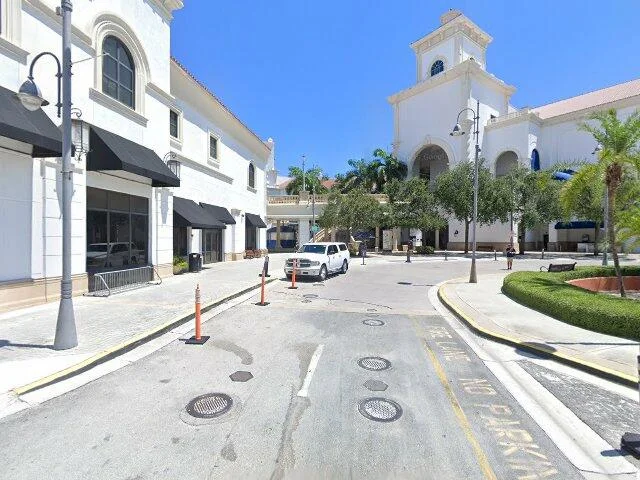 House image located at Hallandale, FL 33009