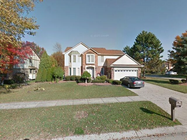 House image located at Clinton Township, MI 48038