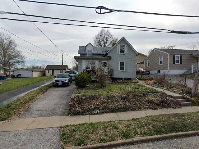 House image located at Saint Louis, MO 63114